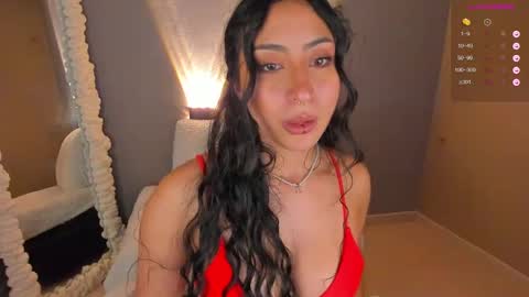 Snapshot of amber_curly chatting on 01/22/25, 08:28 amber_curly online show from 01/22/25, 08:28
