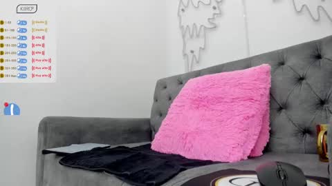Snapshot of amber_martinezz chatting on 02/13/25, 03:14 ammber online show from 02/13/25, 03:14