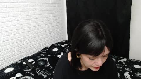 Snapshot of amber_rouss chatting on 12/31/24, 01:57 ROUSS online show from 12/31/24, 01:57