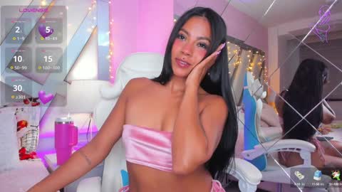 Snapshot of amber_villalobos chatting on 02/08/25, 09:56 Tell me Amber online show from 02/08/25, 09:56