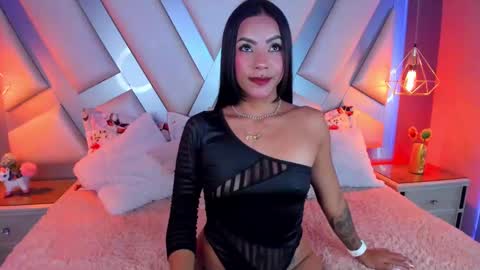 Snapshot of amber_villalobos chatting on 03/06/25, 03:57 Tell me Amber online show from 03/06/25, 03:57