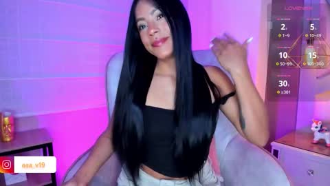 Snapshot of amber_villalobos chatting on 10/12/25, 04:44 Tell me Amber online show from 10/12/25, 04:44