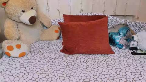 Amber online show from 11/22/25, 04:55