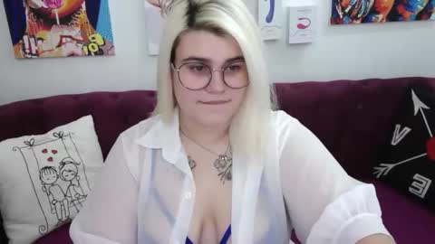 Amber online show from 11/03/25, 03:19