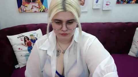 Amber online show from 11/30/25, 06:28