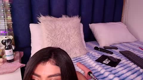 Snapshot of ambermoss_ chatting on 01/29/25, 09:55 Amber online show from 01/29/25, 09:55