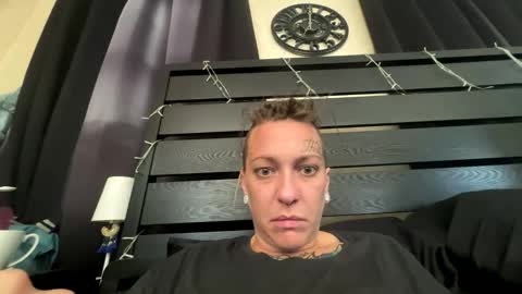 Snapshot of amberneddie chatting on 10/29/25, 03:58 Amberneddie online show from 10/29/25, 03:58