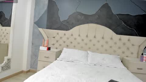 Snapshot of amberrgrey_ chatting on 09/09/25, 05:34 Amber Grey online show from 09/09/25, 05:34