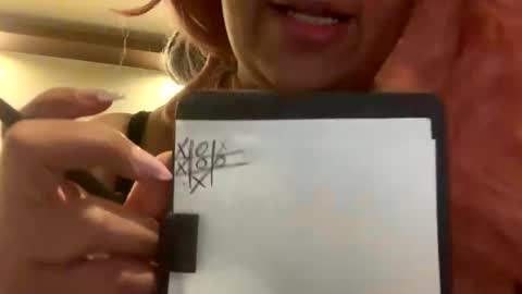 Snapshot of amberviola chatting on 12/21/24, 09:55 AmberViola online show from 12/21/24, 09:55