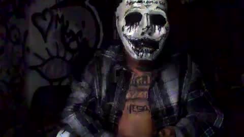 Snapshot of ambicion666 chatting on 10/28/25, 08:40 ambicion666 online show from 10/28/25, 08:40