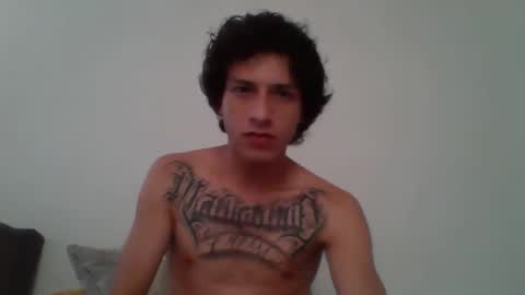 Snapshot of ambicion666 chatting on 11/21/25, 05:00 ambicion666 online show from 11/21/25, 05:00