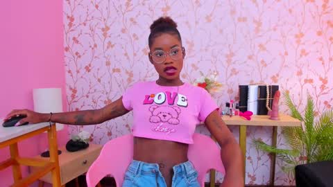 Amelia Adams online show from 03/05/25, 10:21