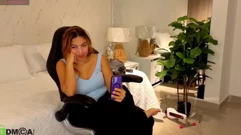 AMELIA online show from 10/05/25, 11:52