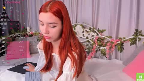 Anna online show from 09/19/25, 02:24