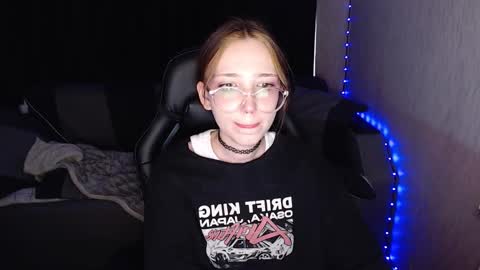 Amelia online show from 10/12/25, 09:08