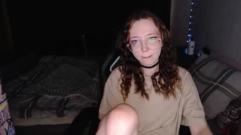 Amelia online show from 11/13/25, 02:32