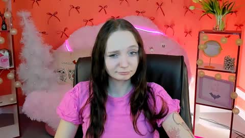 Snapshot of ameliamalina chatting on 12/13/24, 11:34 Amelia online show from 12/13/24, 11:34