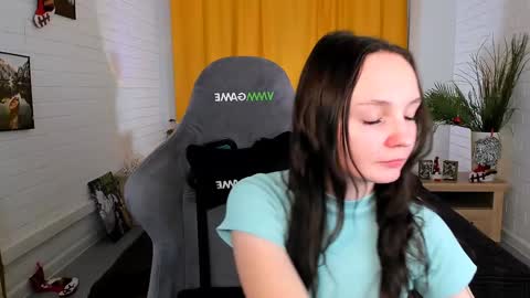 Snapshot of ameliamalina chatting on 12/30/24, 11:48 Amelia online show from 12/30/24, 11:48