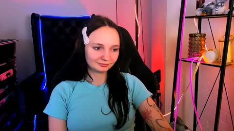 Snapshot of ameliamalina chatting on 01/11/25, 08:33 Amelia online show from 01/11/25, 08:33