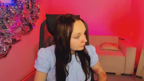 Snapshot of ameliamalina chatting on 01/14/25, 08:31 Amelia online show from 01/14/25, 08:31