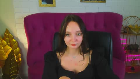 Snapshot of ameliamalina chatting on 01/19/25, 08:29 Amelia online show from 01/19/25, 08:29