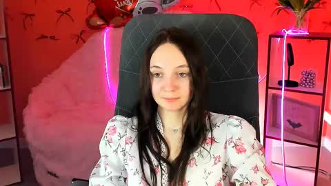 Snapshot of ameliamalina chatting on 02/13/25, 08:27 Amelia online show from 02/13/25, 08:27