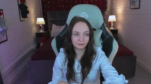 Snapshot of ameliamalina chatting on 02/27/25, 08:28 Amelia online show from 02/27/25, 08:28