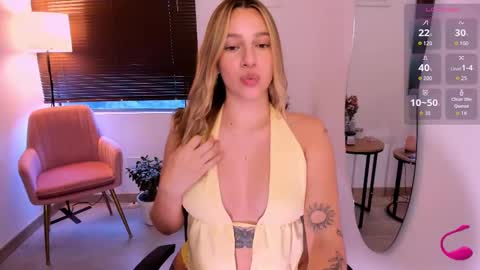 Amelie Graham online show from 11/13/25, 08:52