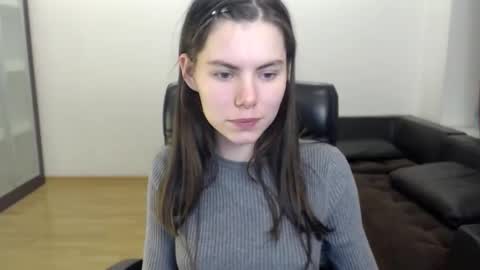 Amelie online show from 11/18/25, 05:17