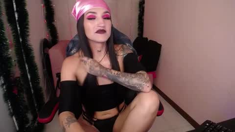 Snapshot of amelierouss chatting on 12/02/24, 03:25 AMELIEROUS .. see you tomorrow kisses online show from 12/02/24, 03:25