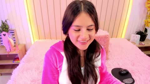 Snapshot of ameliiaa_smith chatting on 01/18/25, 05:20 Amelia online show from 01/18/25, 05:20