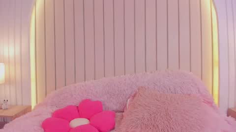 Snapshot of ameliiaa_smith chatting on 10/02/25, 12:17 Amelia online show from 10/02/25, 12:17