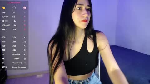 Snapshot of amelycaro chatting on 12/08/24, 05:29 Amely online show from 12/08/24, 05:29