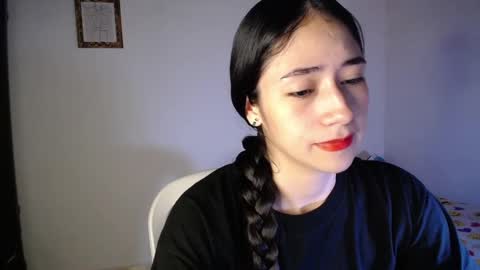 Snapshot of amelycaro chatting on 12/28/24, 05:33 Amely online show from 12/28/24, 05:33