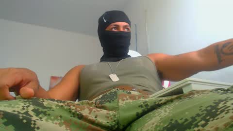Snapshot of american_challenges chatting on 09/11/25, 12:49 miguel online show from 09/11/25, 12:49