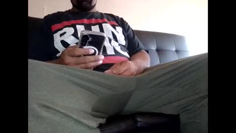 Snapshot of amh_5150 chatting on 11/02/25, 10:01 amh 5150 online show from 11/02/25, 10:01