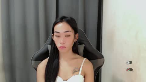 Snapshot of ami_lewis chatting on 12/27/24, 02:14 JOANNA online show from 12/27/24, 02:14