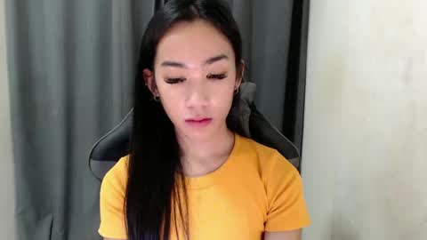 Snapshot of ami_lewis chatting on 01/15/25, 04:57 JOANNA online show from 01/15/25, 04:57