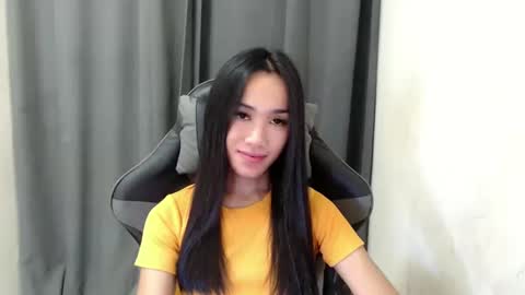 Snapshot of ami_lewis chatting on 01/15/25, 07:59 JOANNA online show from 01/15/25, 07:59