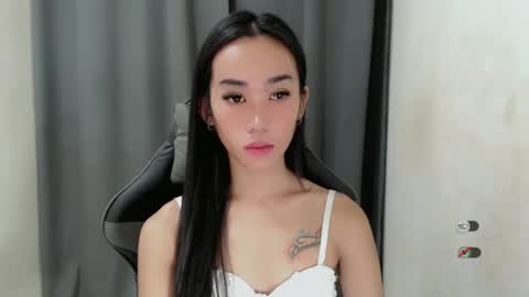 Snapshot of ami_lewis chatting on 01/28/25, 12:57 JOANNA online show from 01/28/25, 12:57