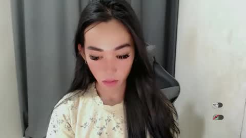 Snapshot of ami_lewis chatting on 03/03/25, 12:04 JOANNA online show from 03/03/25, 12:04