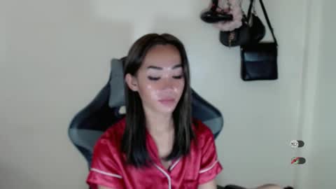 Snapshot of ami_lewis chatting on 09/16/25, 04:30 JOANNA online show from 09/16/25, 04:30