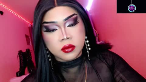 Queen Mireska online show from 10/27/25, 02:43