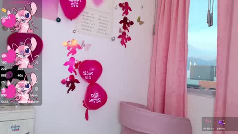 Snapshot of amicuper chatting on 02/24/25, 10:47 Amy online show from 02/24/25, 10:47
