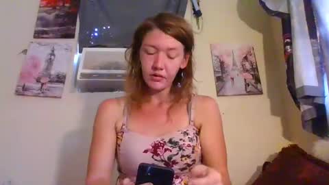 Snapshot of amileamariestar chatting on 10/03/25, 02:14 amileamariestar online show from 10/03/25, 02:14
