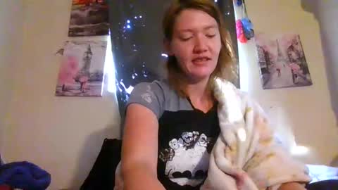 Snapshot of amileamariestar chatting on 10/31/25, 01:23 amileamariestar online show from 10/31/25, 01:23