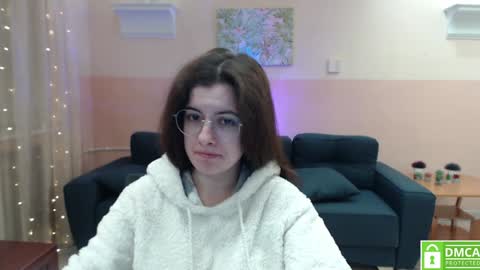 Snapshot of aminabeatris chatting on 01/06/25, 06:25 Amina online show from 01/06/25, 06:25