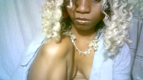 aminah01 online show from 01/04/25, 05:16