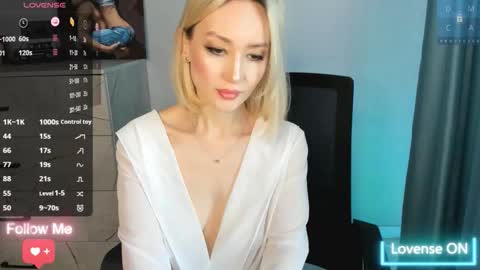 amiwong online show from 10/10/25, 03:49