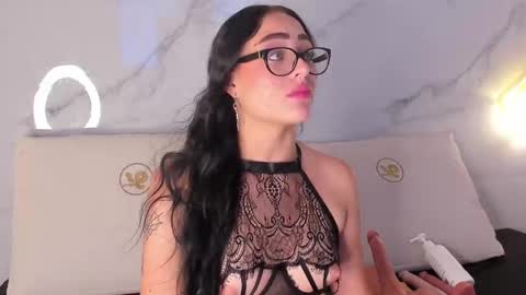 Snapshot of ammie_kova chatting on 09/15/25, 07:03 Ammie kova online show from 09/15/25, 07:03